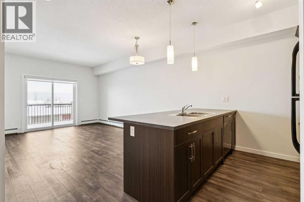 101 Sunset Drive, Cochrane