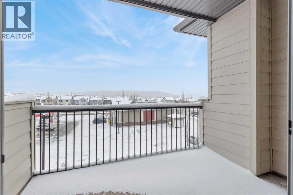 101 Sunset Drive, Cochrane