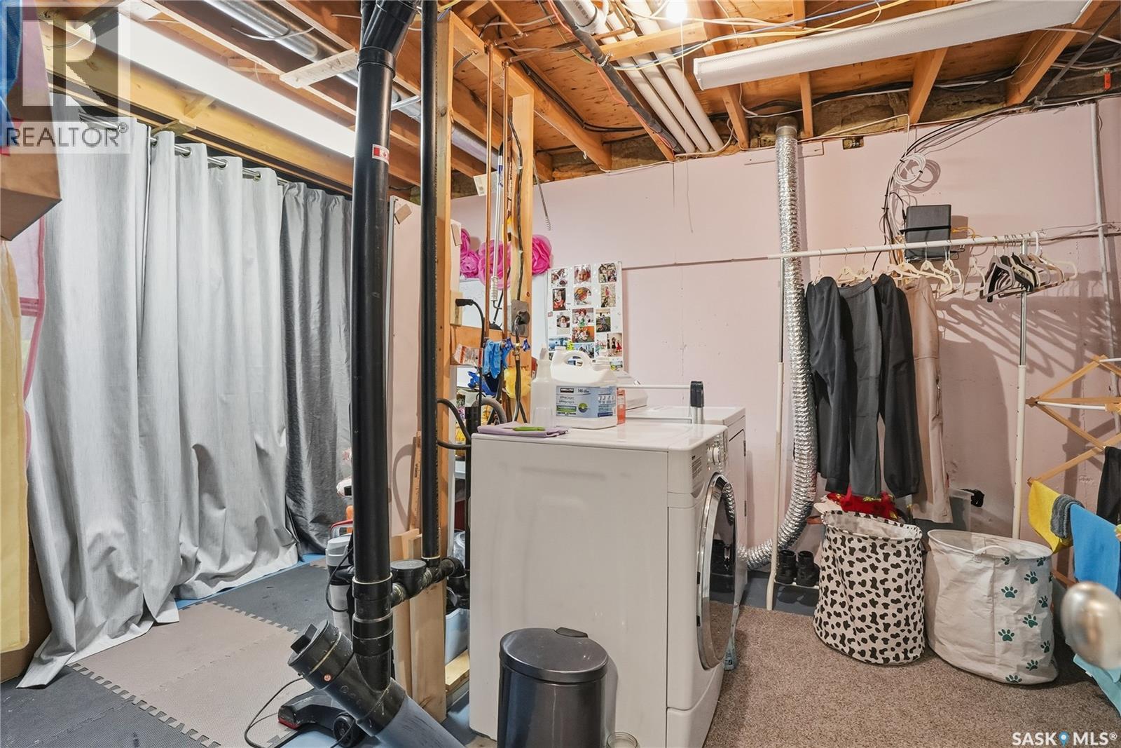 Single Family House 2 Level for Sale in   Haight CRESCENT Saskatoon 