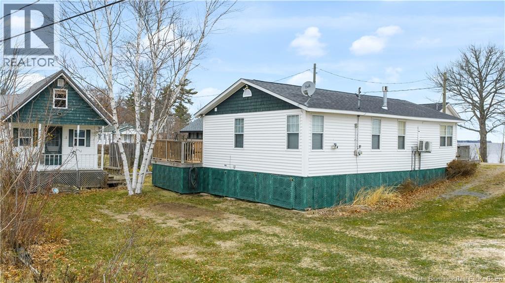 91 Robertson Point Road - Photo 3 of 44, Jemseg, New Brunswick