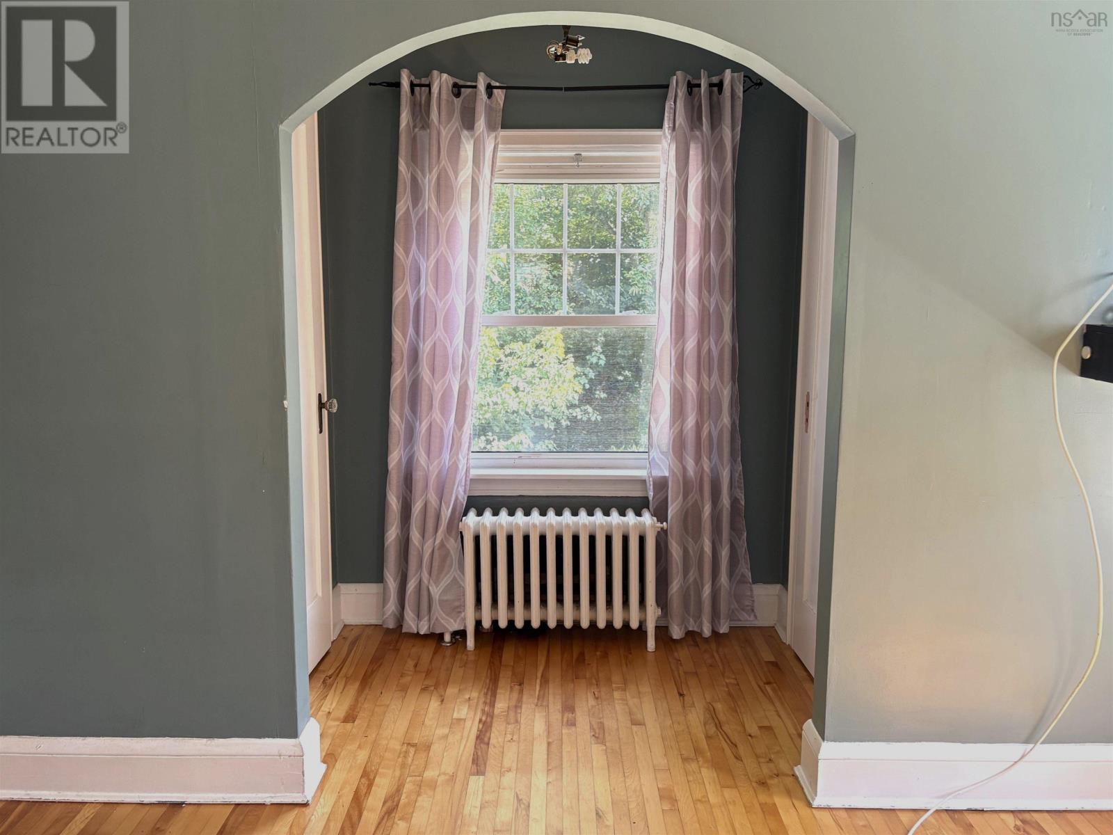 Property 2 of 47 of 615 Kings Road