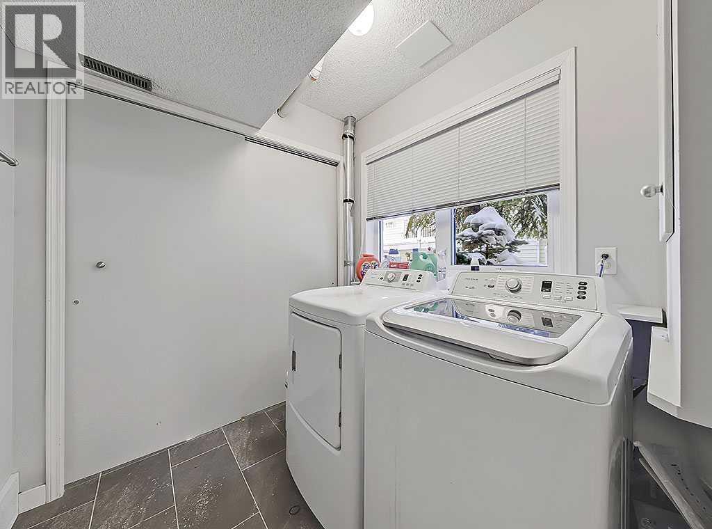 Single Family House for Sale in    Avenue NE Tuxedo Park Calgary 