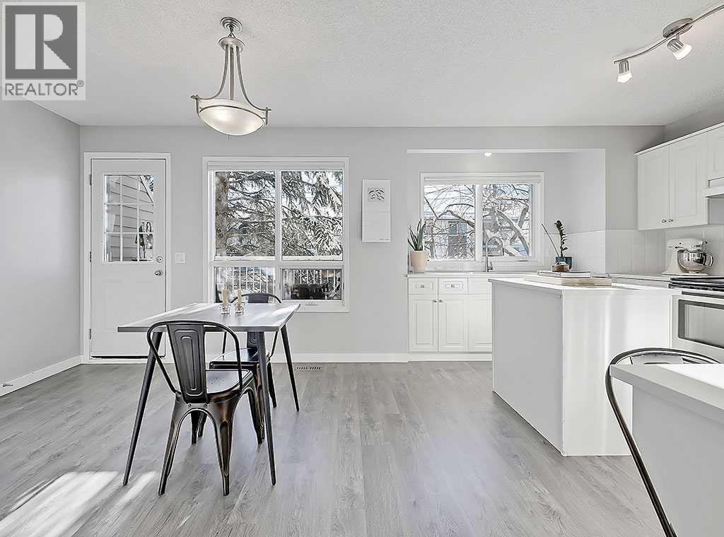 Single Family House for Sale in    Avenue NE Tuxedo Park Calgary 