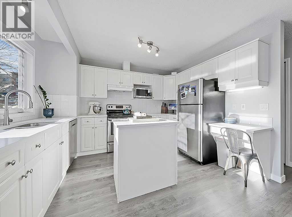 Single Family House for Sale in    Avenue NE Tuxedo Park Calgary 