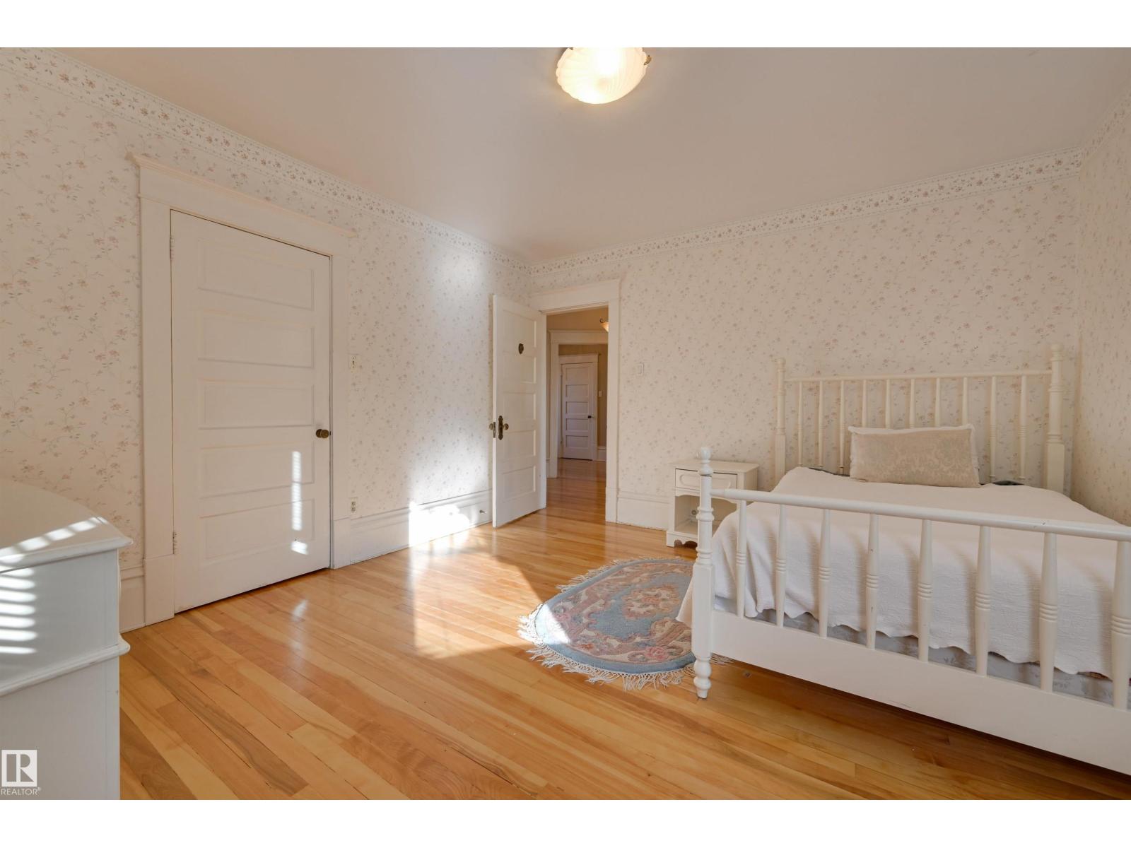 10317 VILLA AV NW, Edmonton