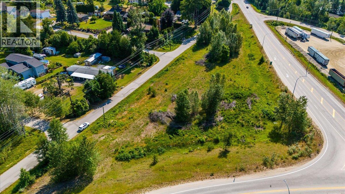  2170 Bayview Road, Castlegar