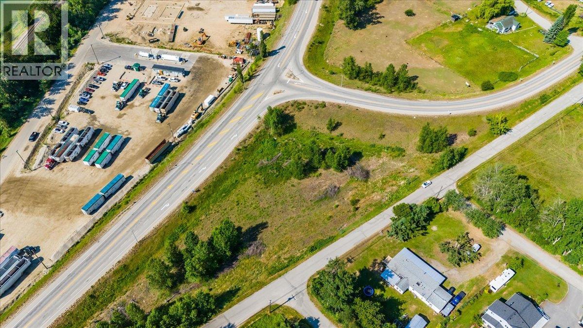  2170 Bayview Road, Castlegar