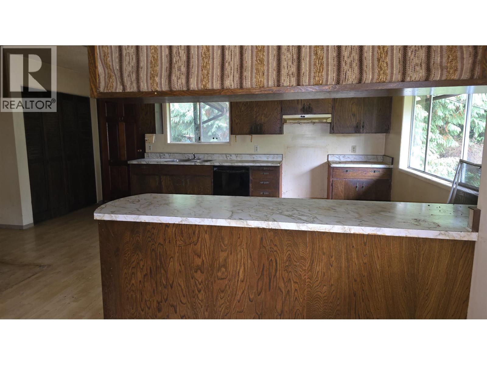 4494 RONDEVIEW ROAD, Madeira Park