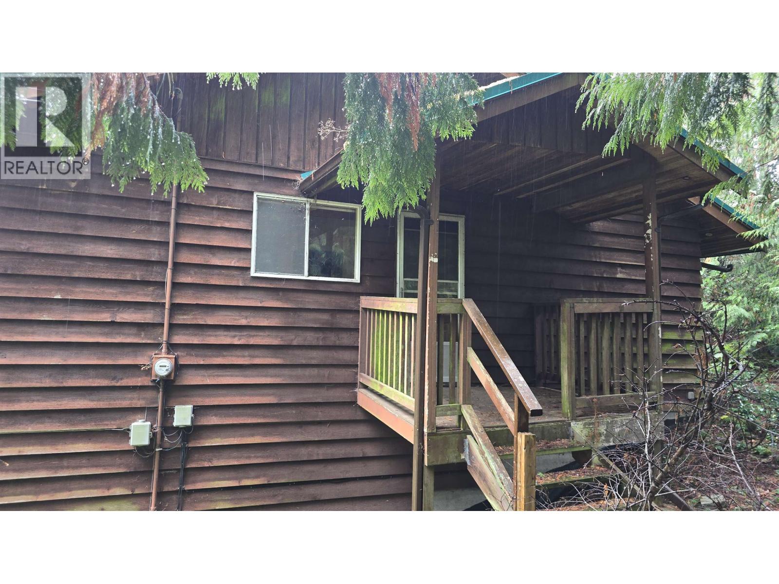 4494 RONDEVIEW ROAD, Madeira Park