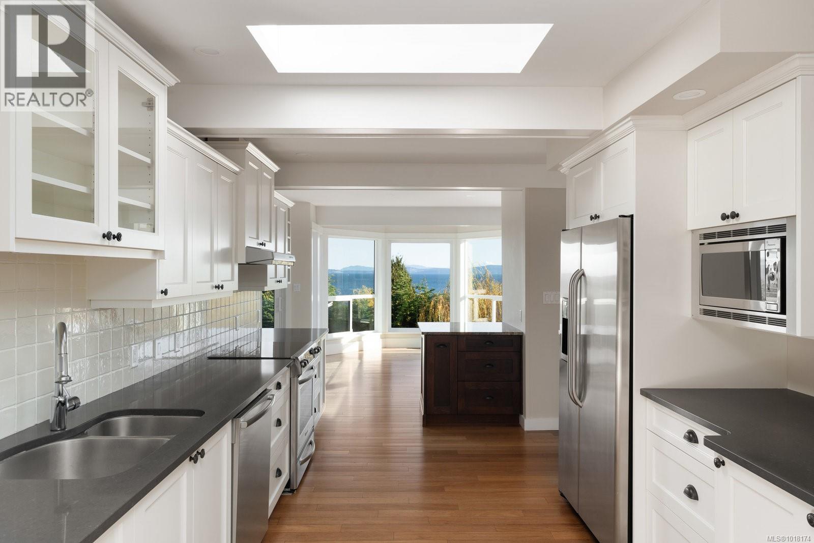  5055 Lochside Drive, Saanich