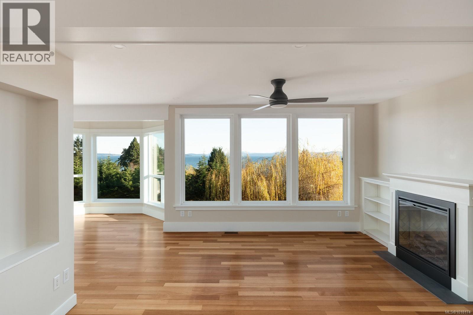  5055 Lochside Drive, Saanich