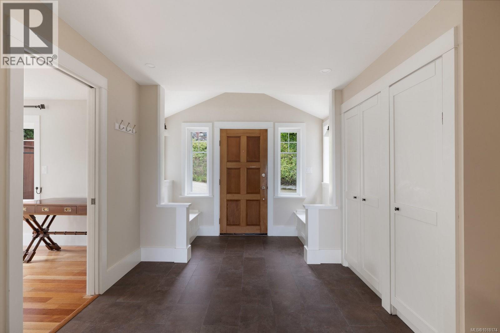  5055 Lochside Drive, Saanich