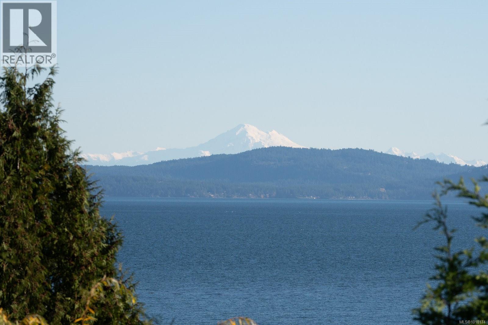  5055 Lochside Drive, Saanich