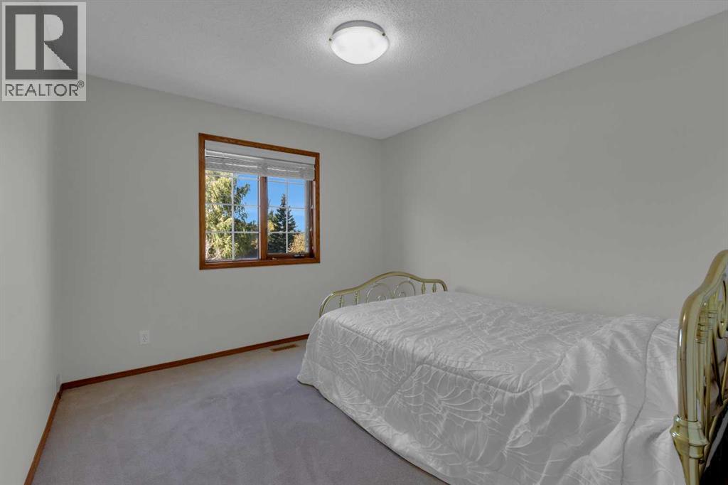 Single Family House for Sale in  Mountain Park Drive SE McKenzie Lake Calgary 