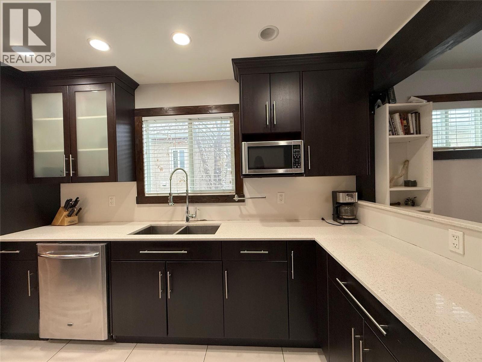 327 ROYAL Avenue, Kamloops