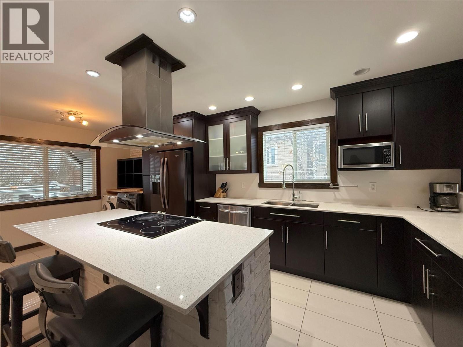 327 ROYAL Avenue, Kamloops