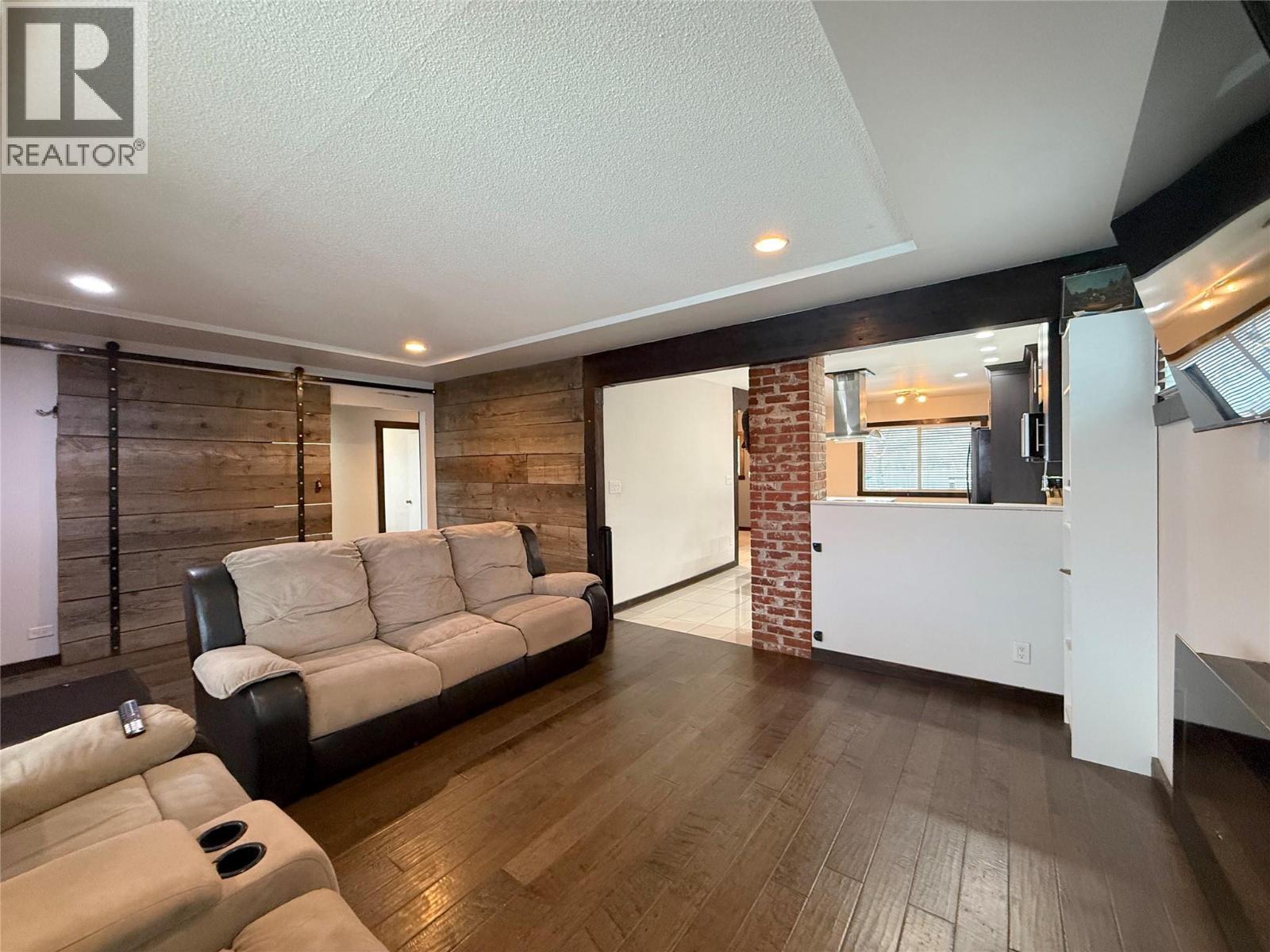 327 ROYAL Avenue, Kamloops