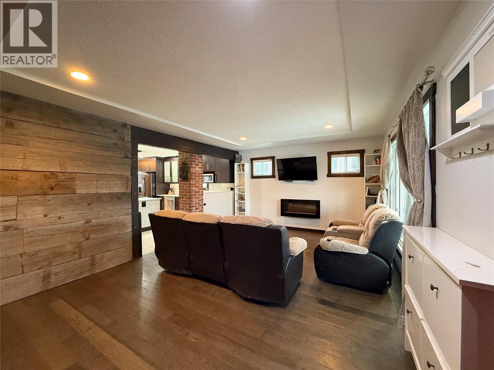 327 ROYAL Avenue, Kamloops