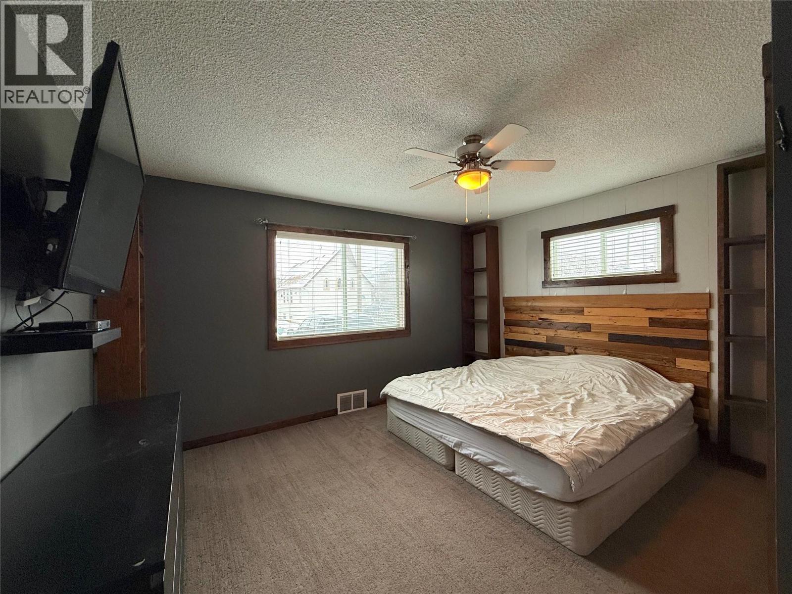 327 ROYAL Avenue, Kamloops