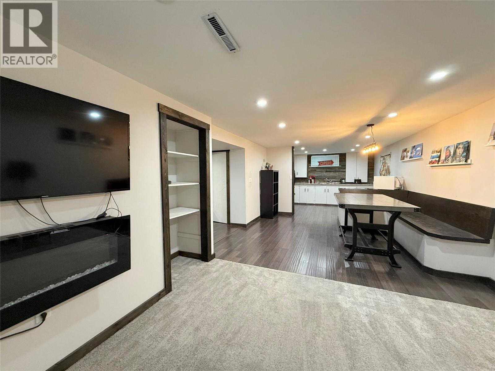 327 ROYAL Avenue, Kamloops