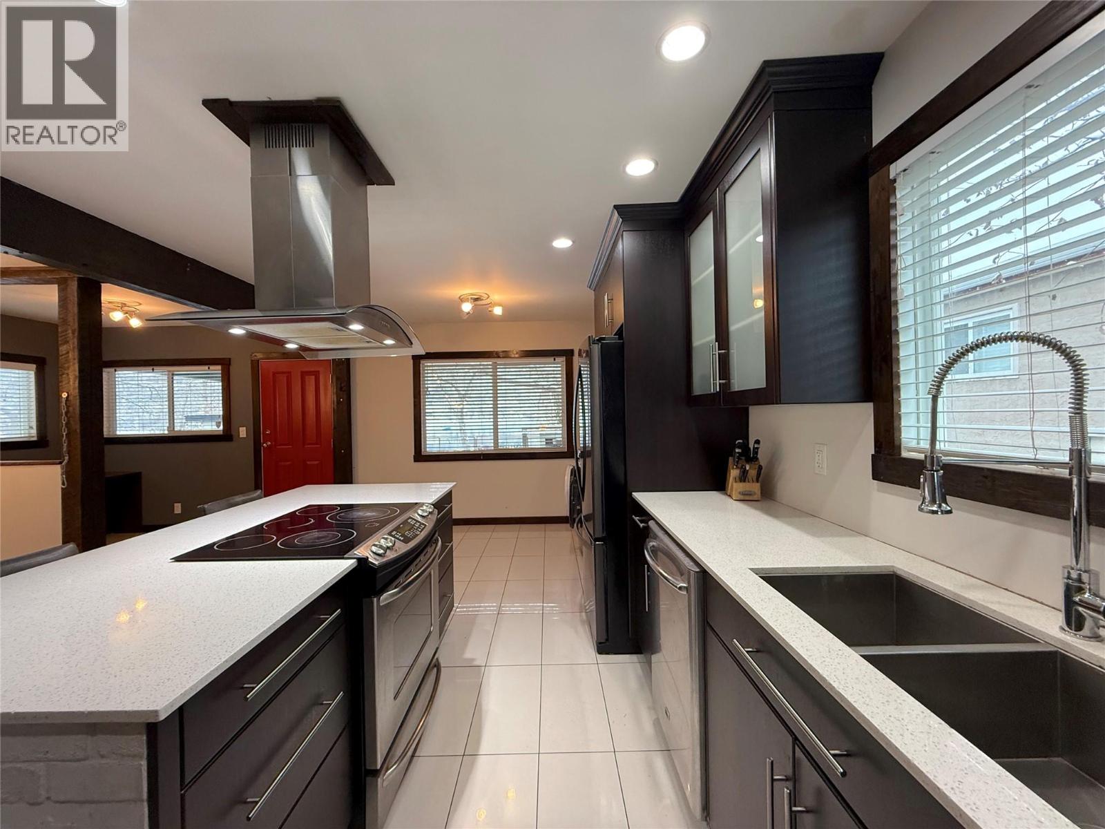 327 ROYAL Avenue, Kamloops