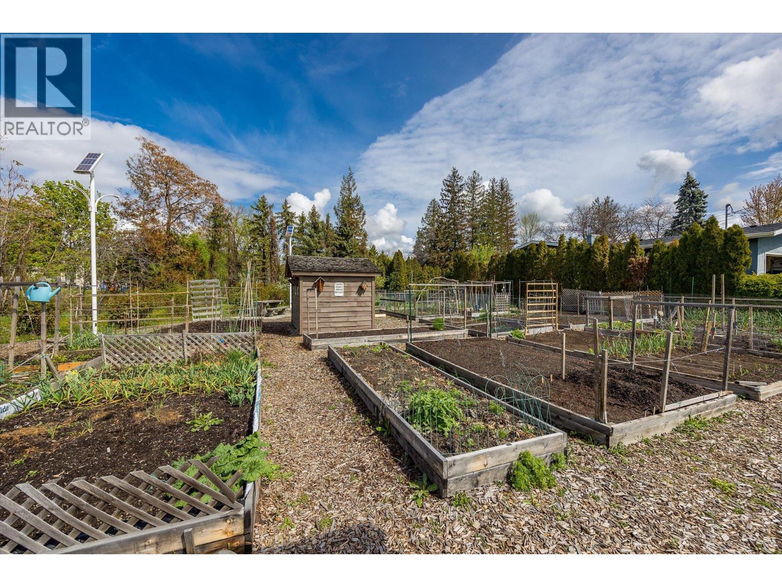  2030 Wilkinson Street, Kelowna