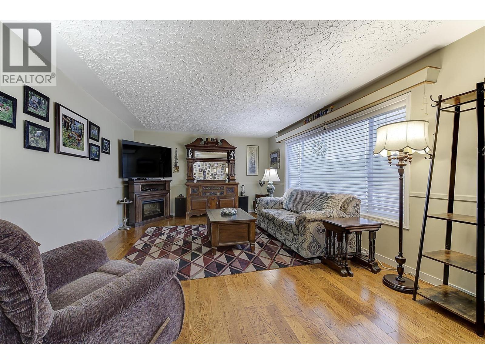  2030 Wilkinson Street, Kelowna