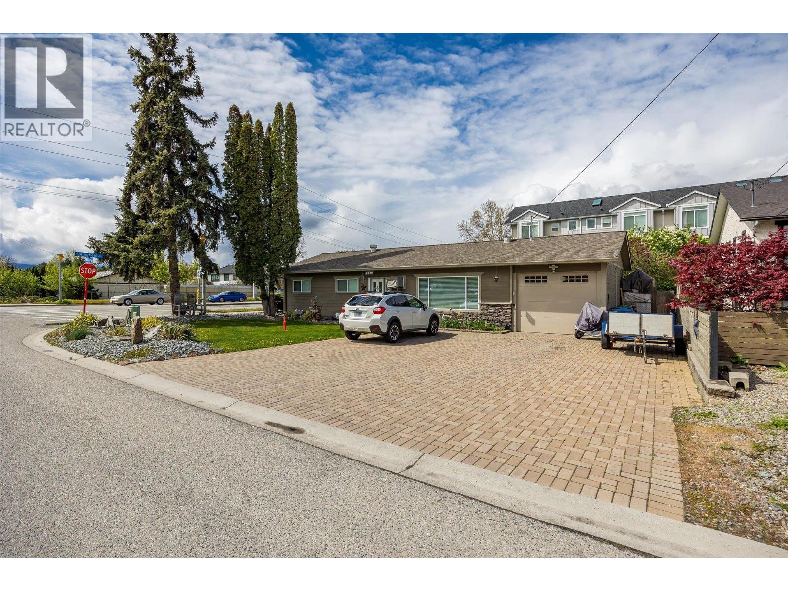  2030 Wilkinson Street, Kelowna