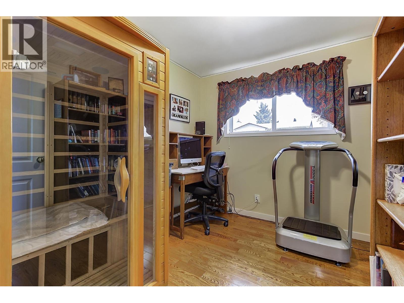  2030 Wilkinson Street, Kelowna