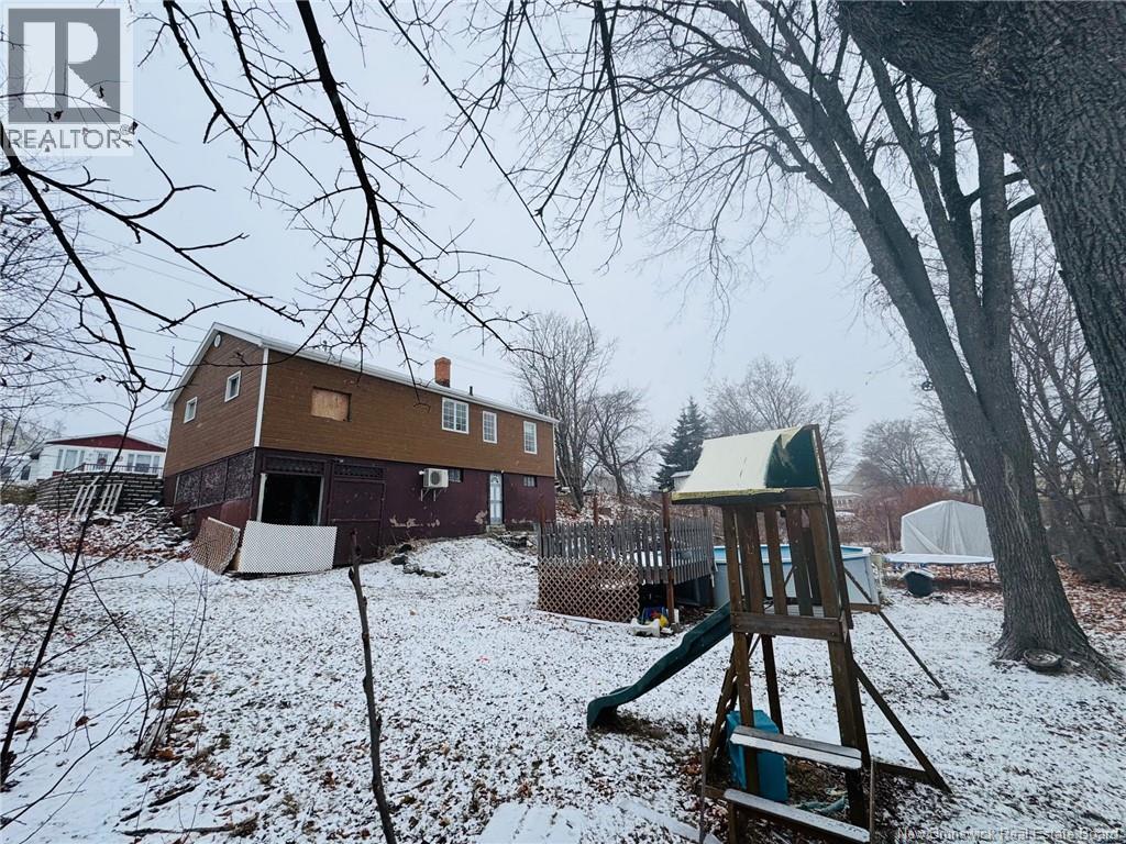 369 Adelaide Street — photo 14