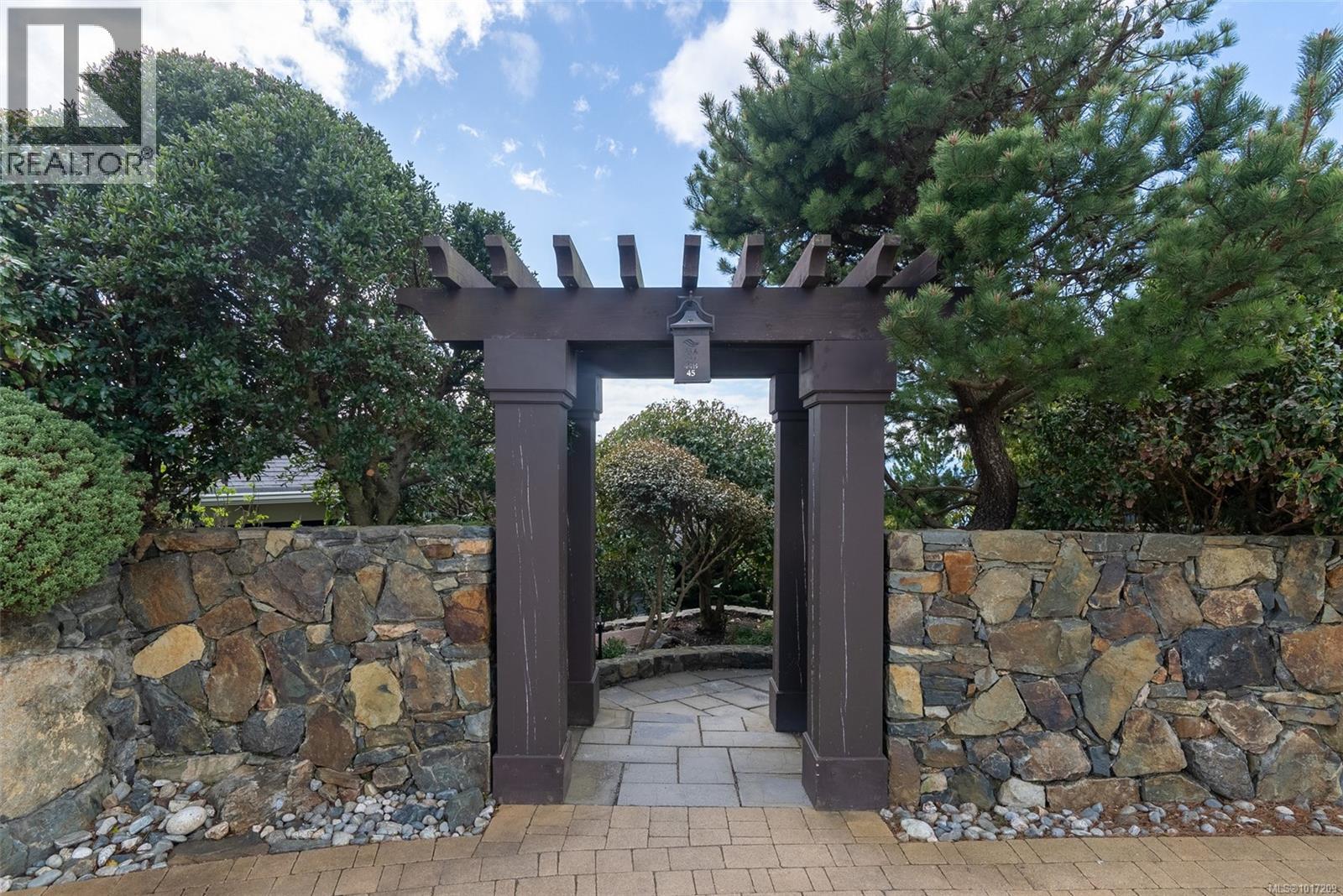 43A 1000 SookePoint Pl, Sooke