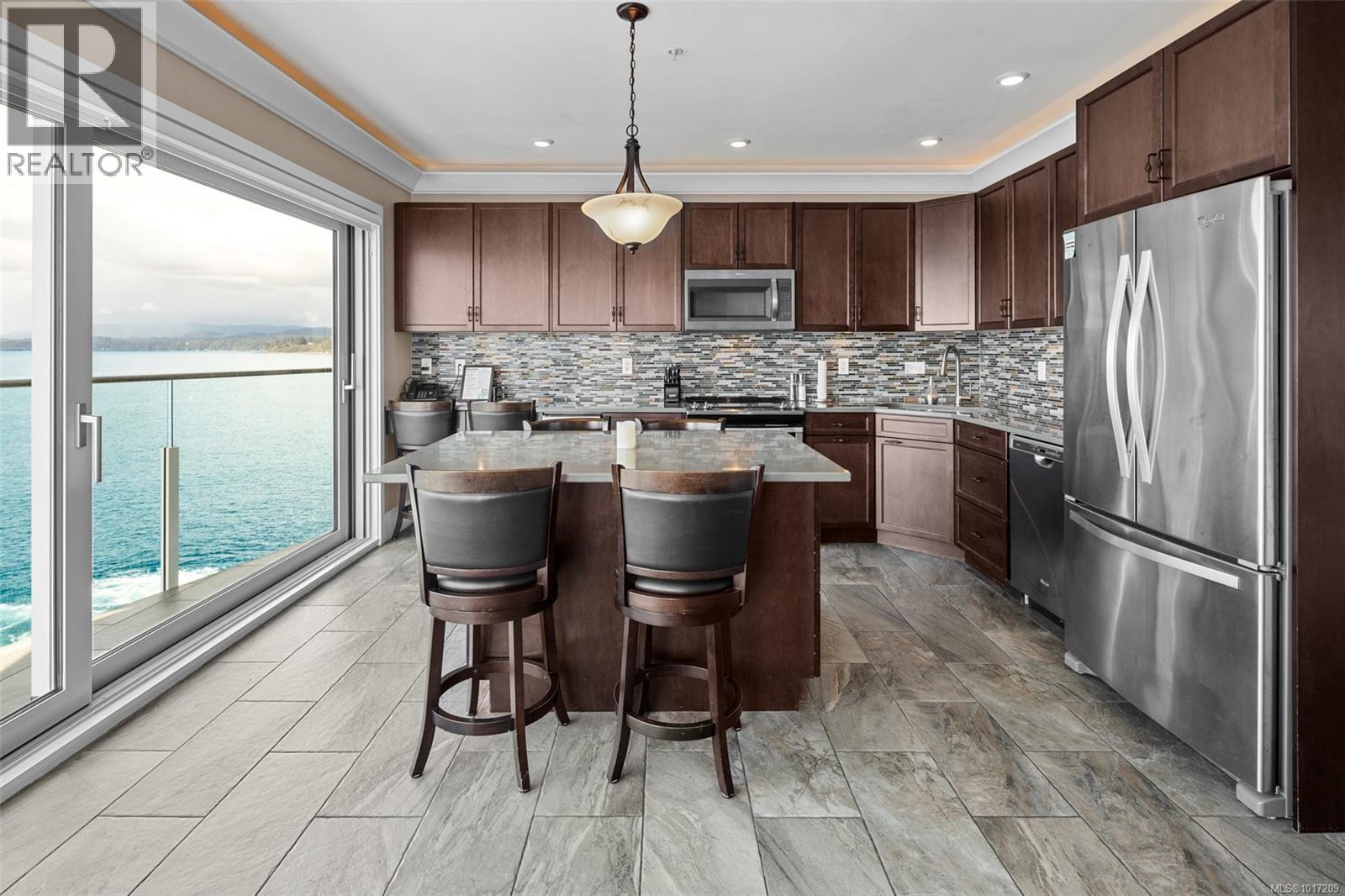 43A 1000 SookePoint Pl, Sooke