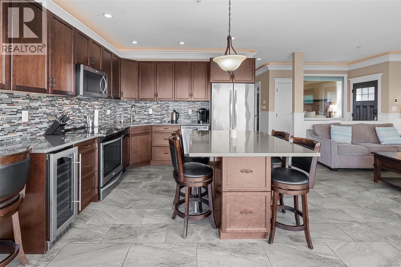 43A 1000 SookePoint Pl, Sooke