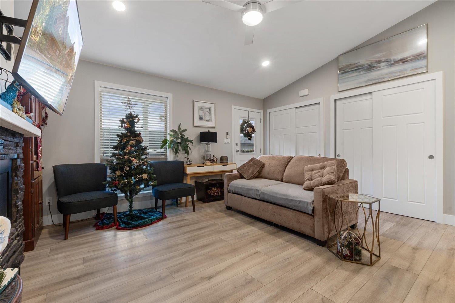 60 53480 BRIDAL FALLS ROAD, Bridal Falls, Rosedale