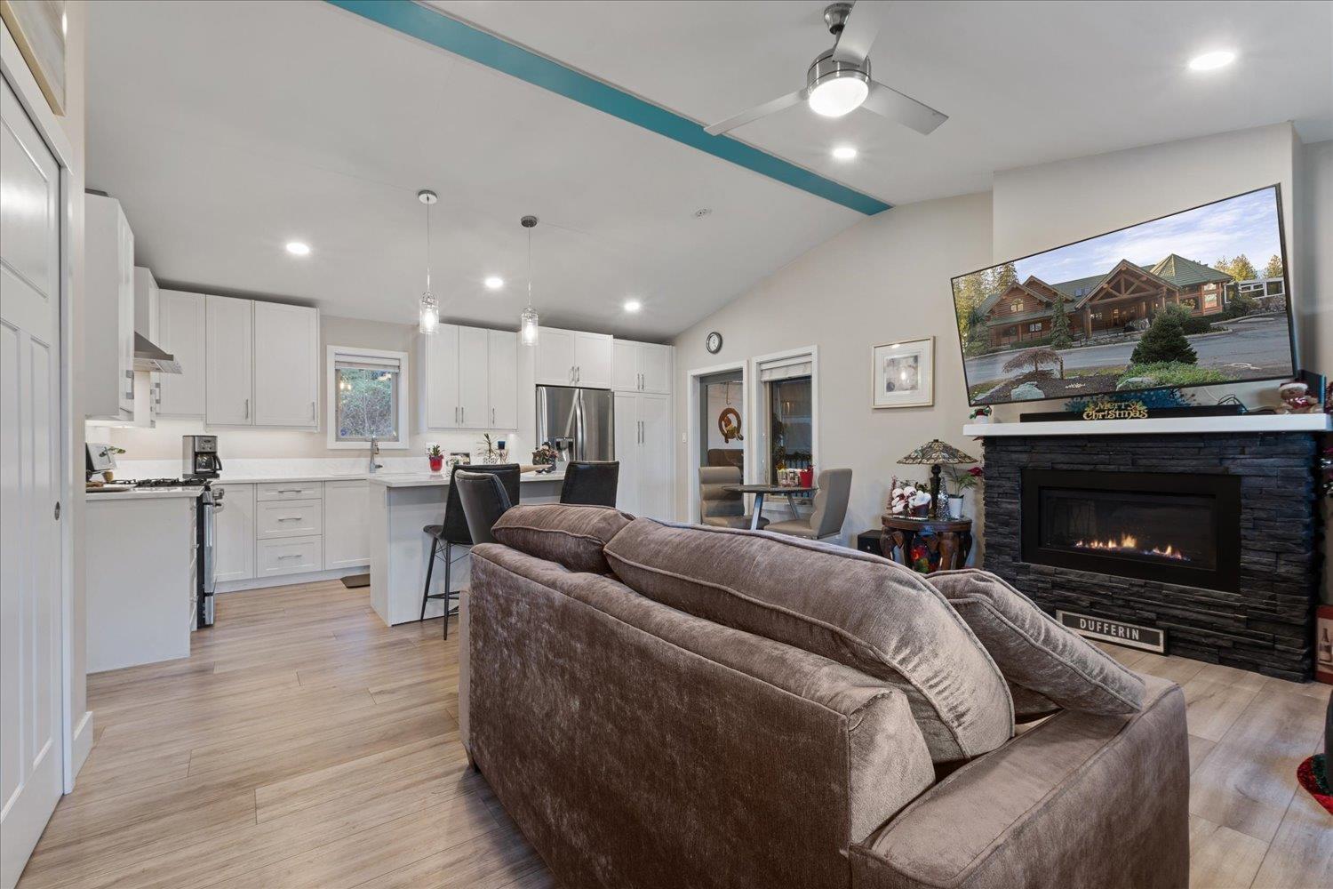 60 53480 BRIDAL FALLS ROAD, Bridal Falls, Rosedale