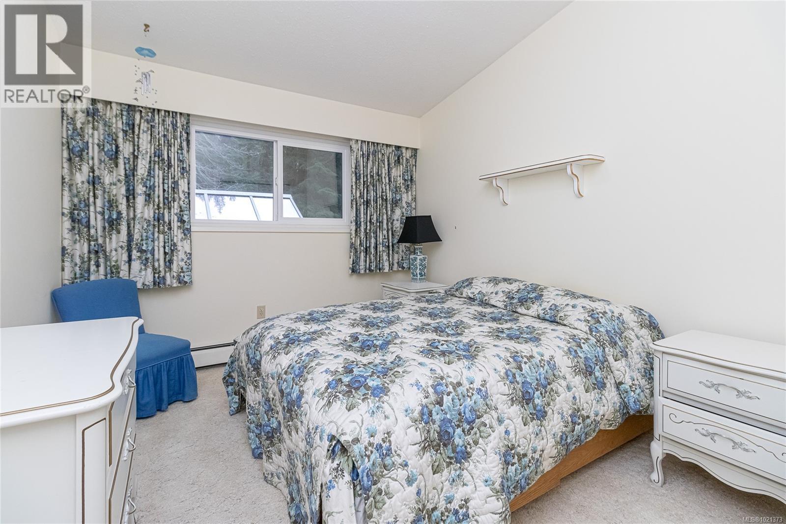 9565 Ardmore Dr, North Saanich