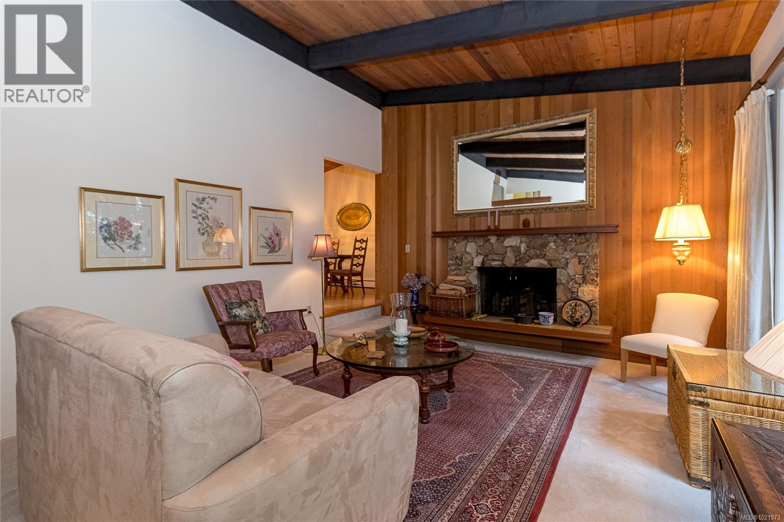 9565 Ardmore Dr, North Saanich