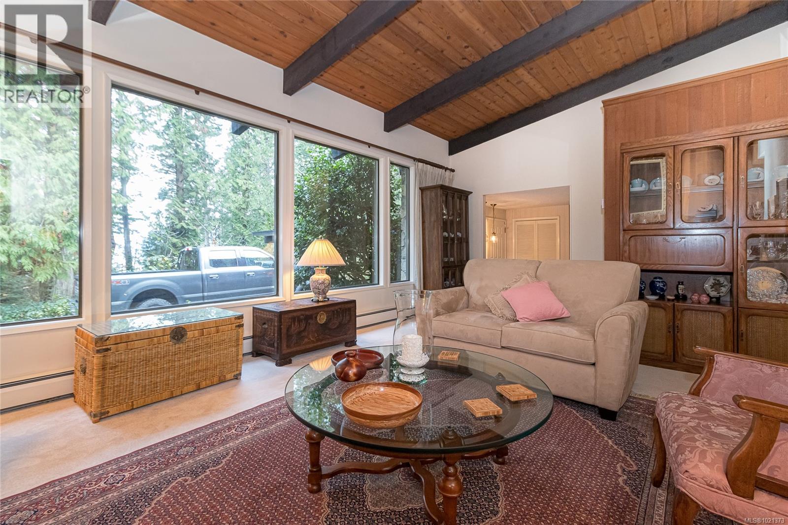 9565 Ardmore Dr, North Saanich