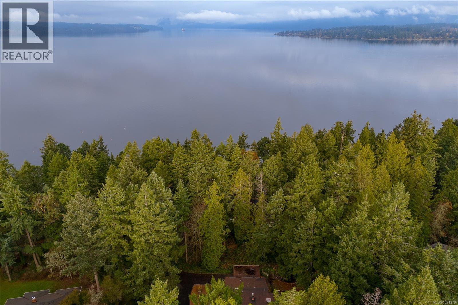 9565 Ardmore Dr, North Saanich