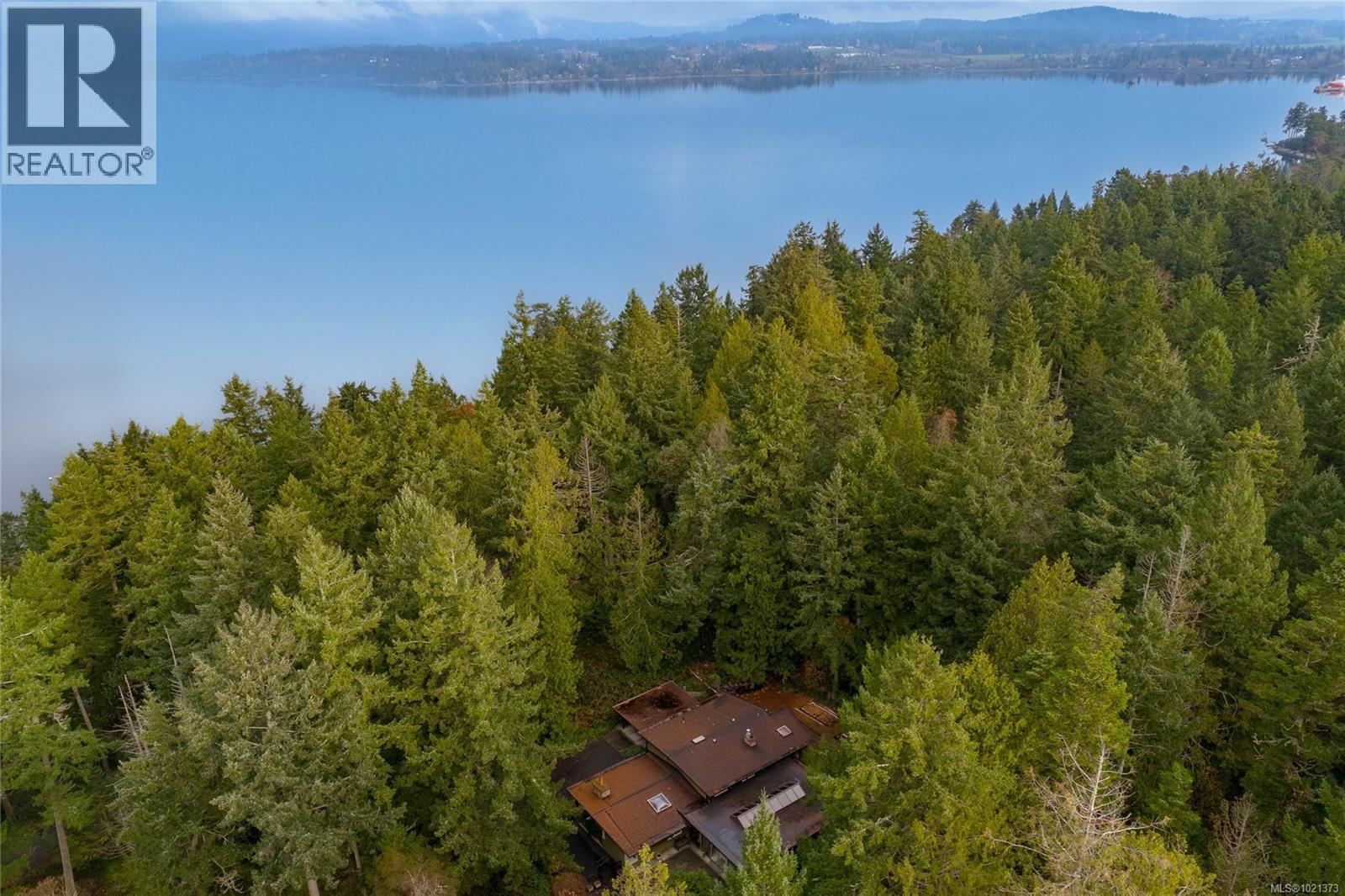 9565 Ardmore Dr, North Saanich