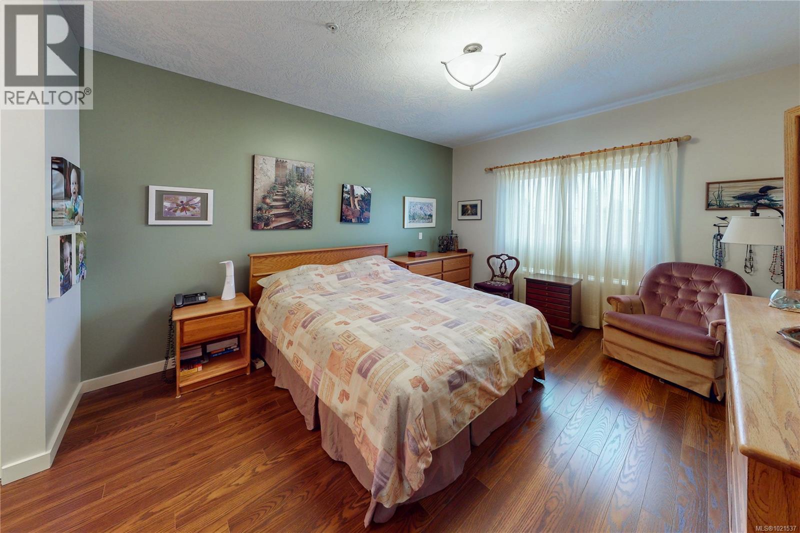 6319 Redonda Pl, Nanaimo