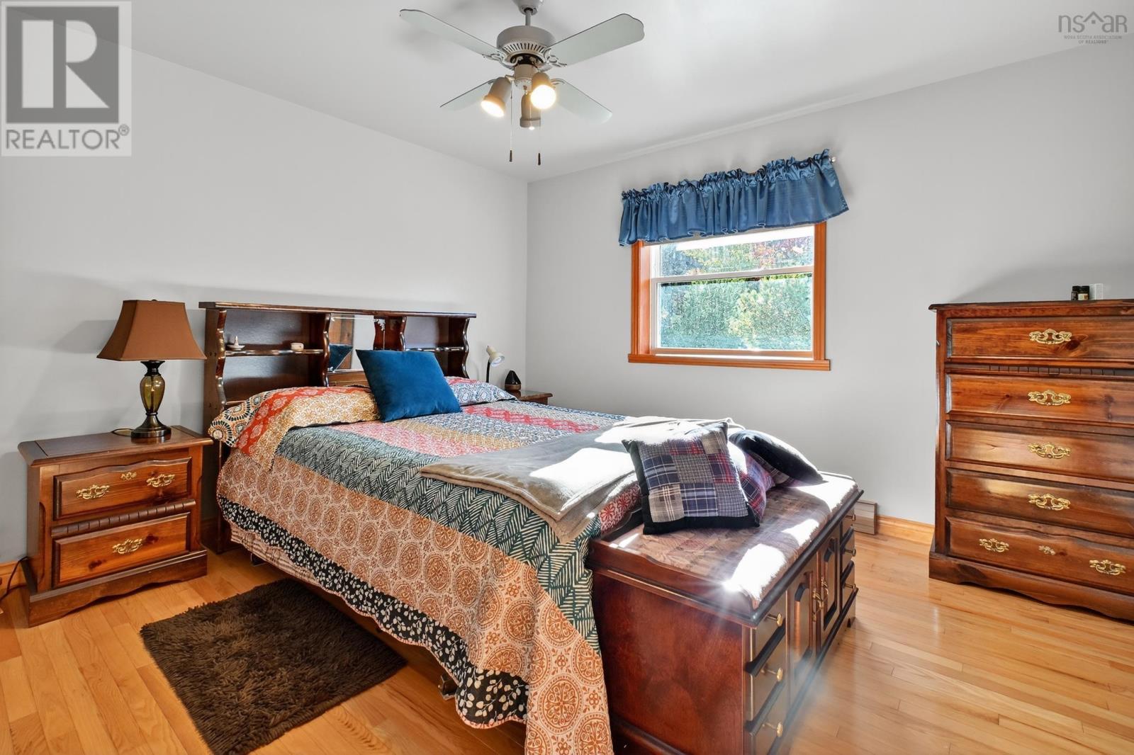 Property 9 of 39 of 110 De Raymond Street