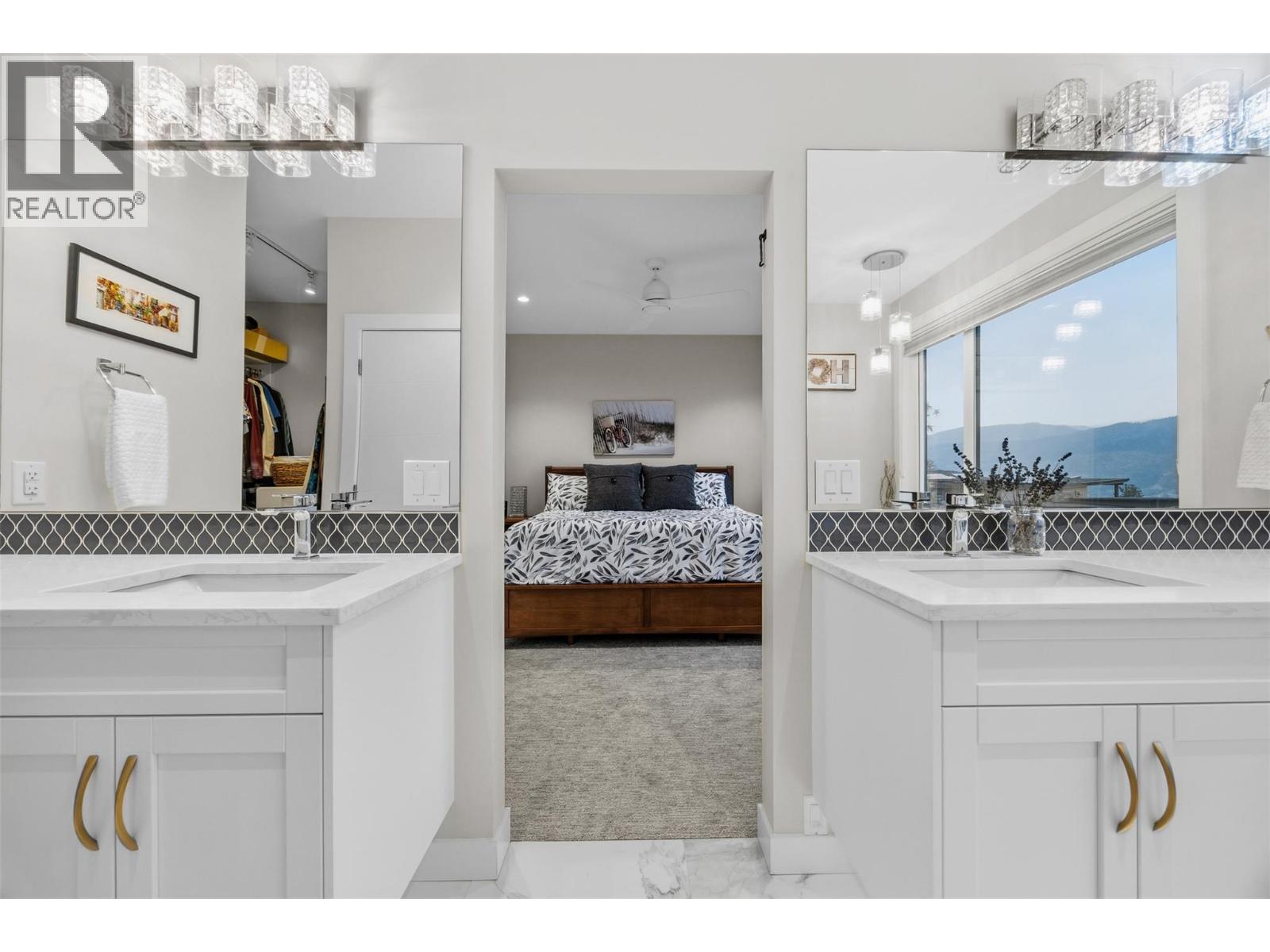  9438 Ledgestone Road, Lake Country