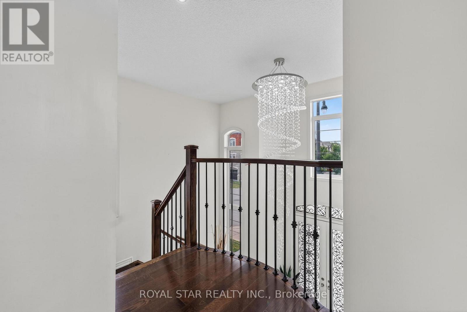 61 ALDERSGATE DRIVE - 48