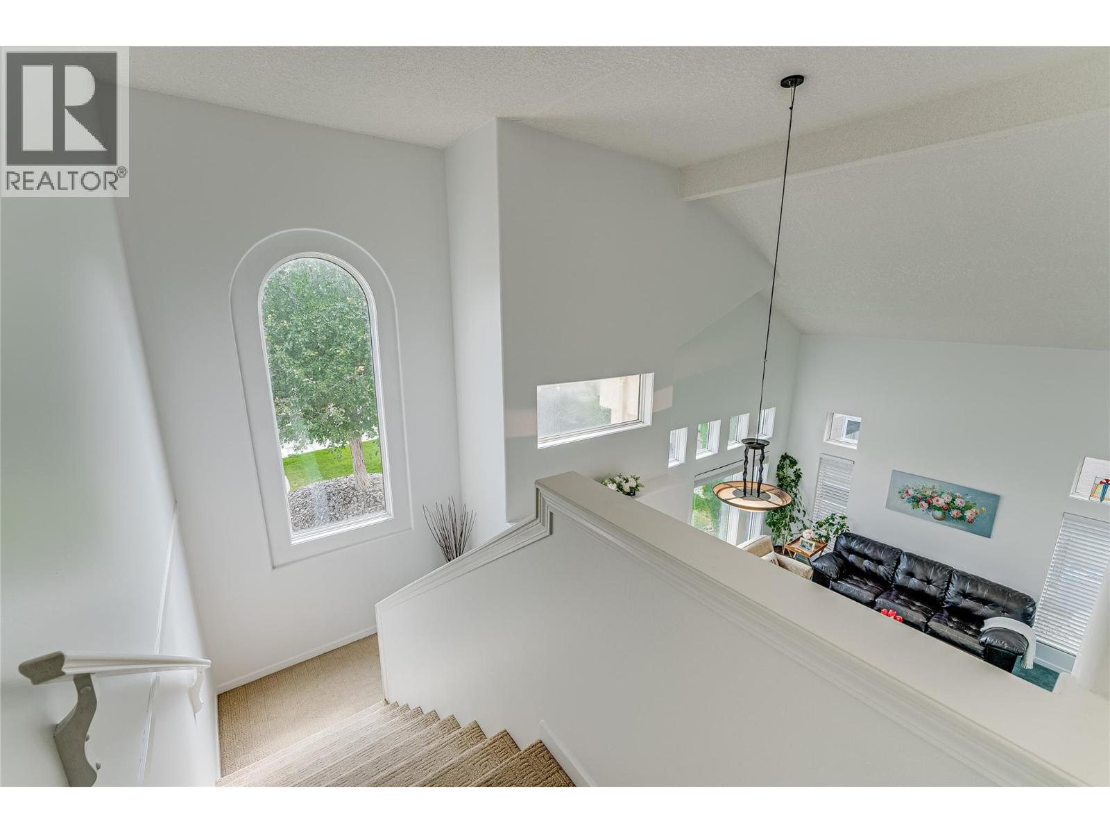 274 Country Estate Place, Vernon