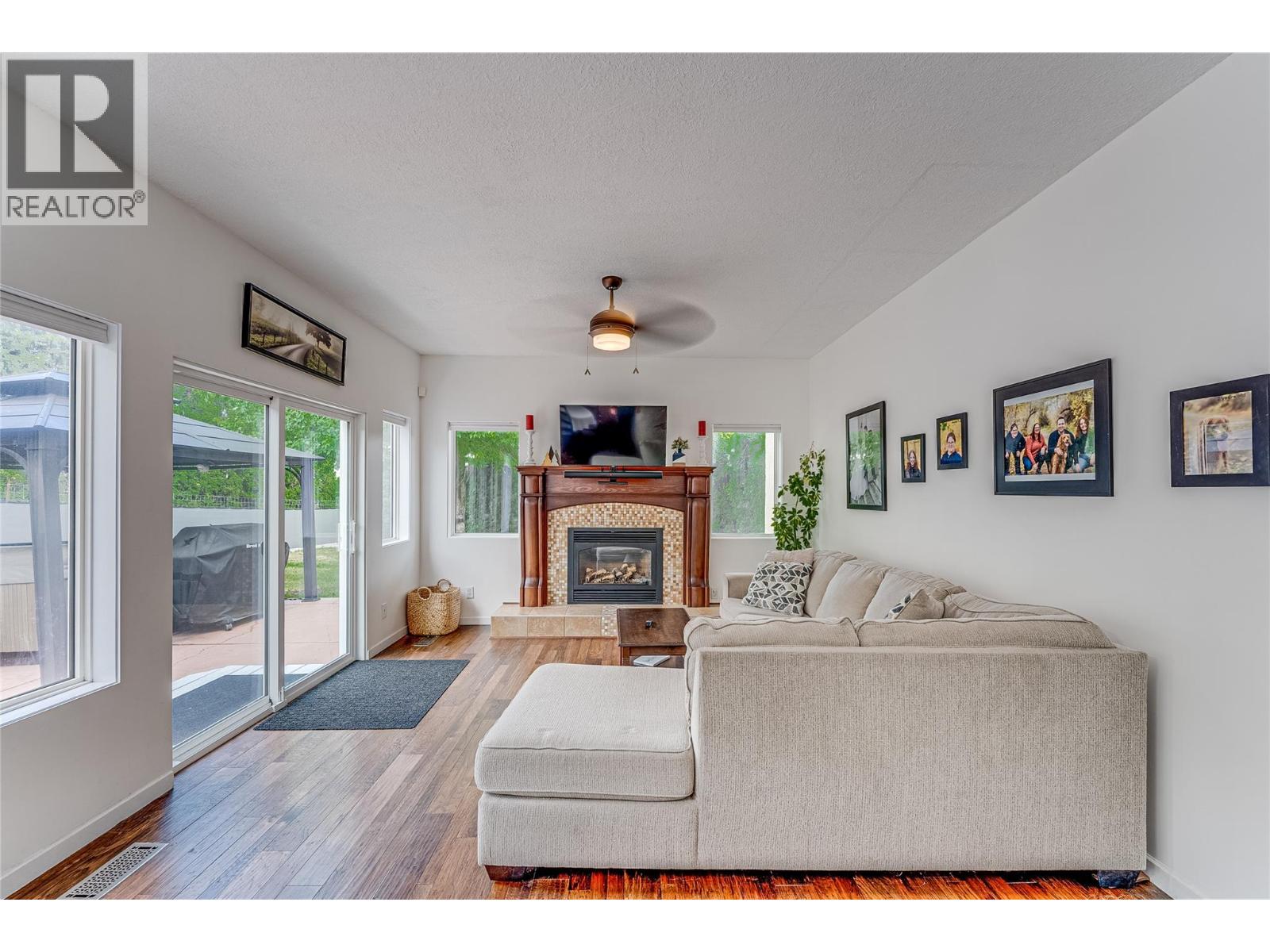 274 Country Estate Place, Vernon