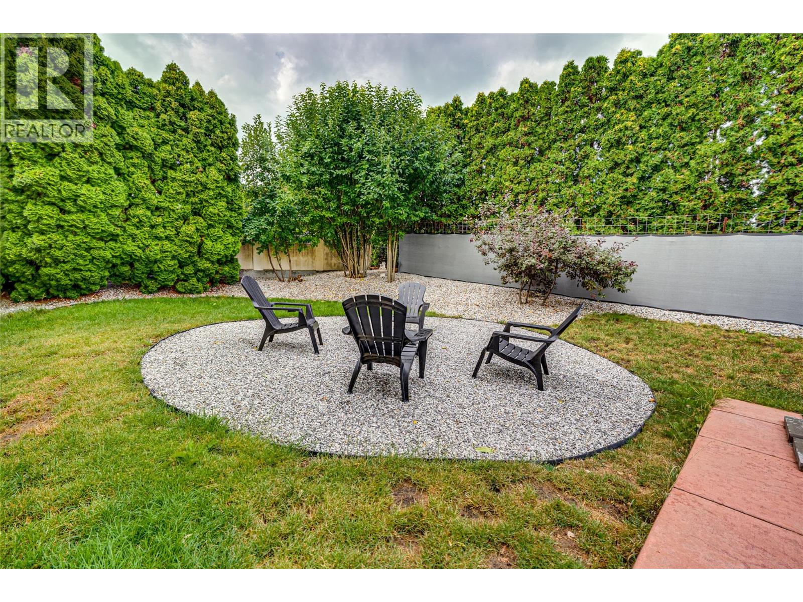 274 Country Estate Place, Vernon