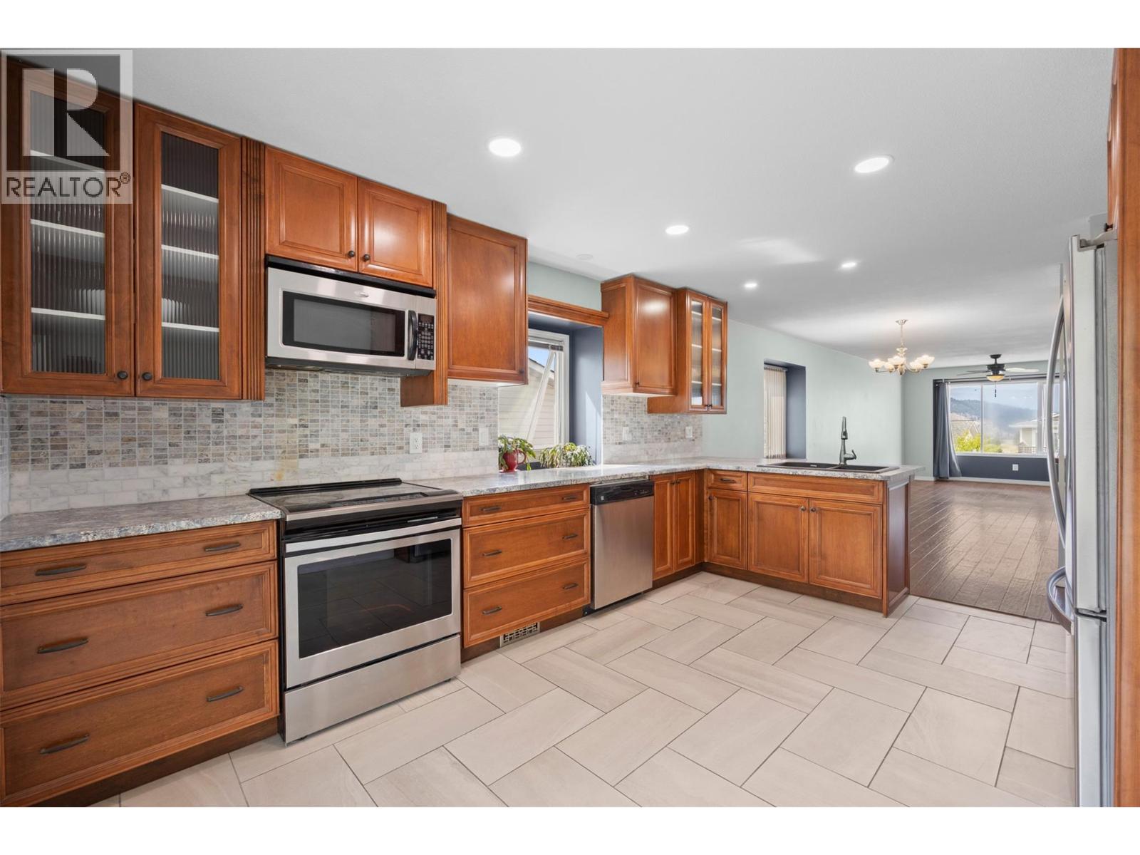 #8-6400 Spencer Road, Kelowna