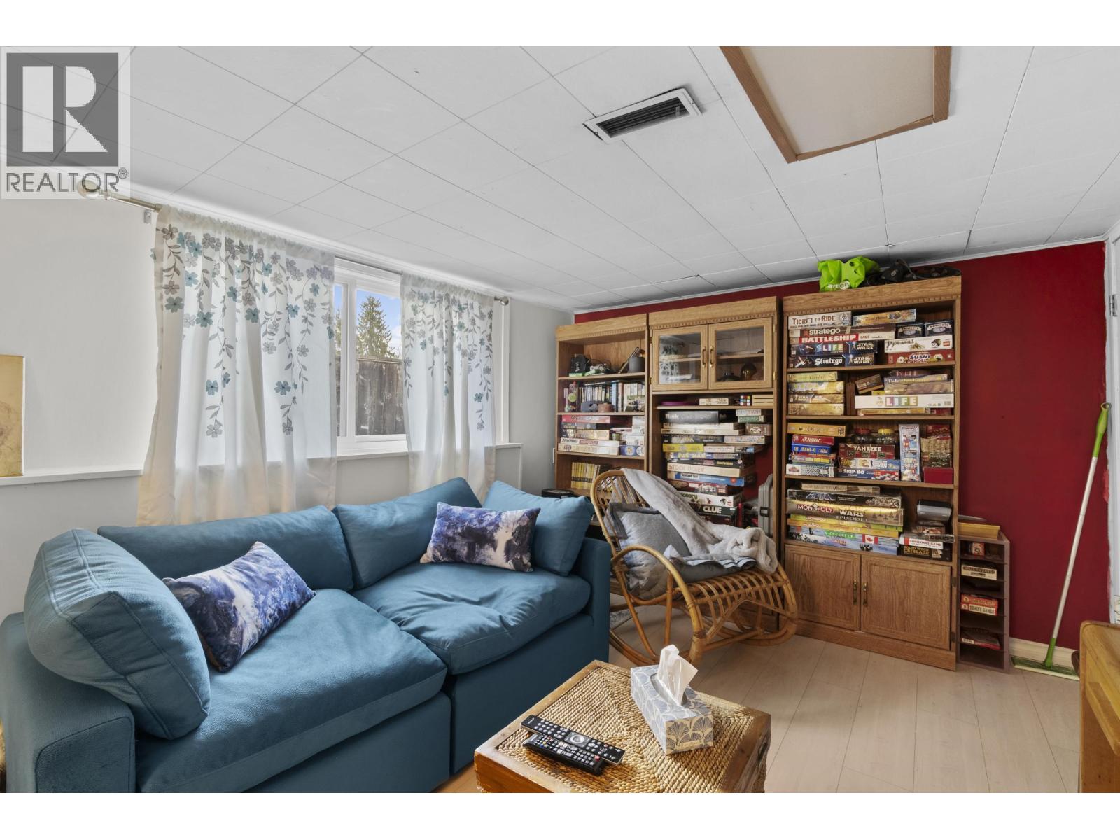 570 COLBY STREET, New Westminster