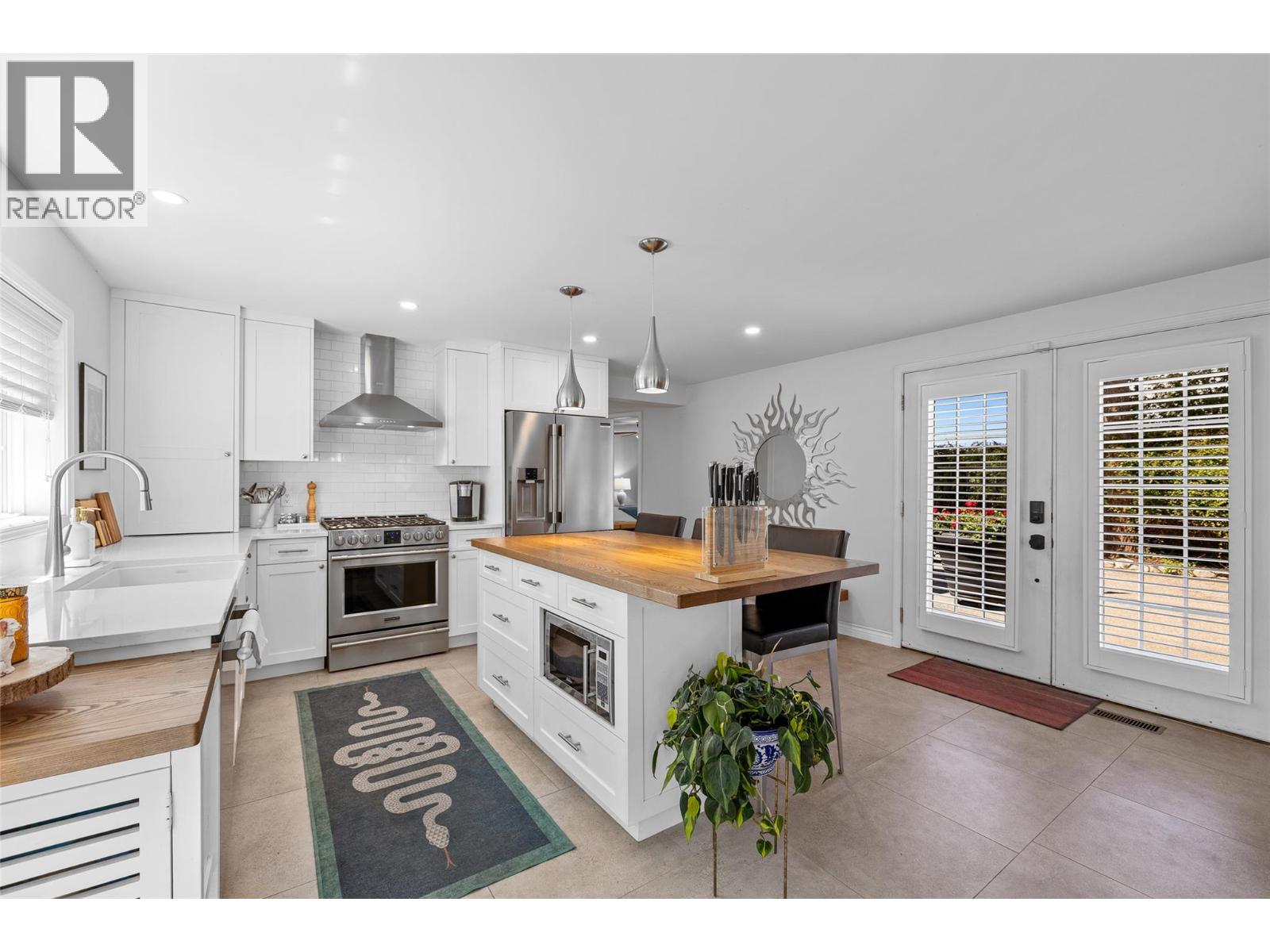  2430 Longhill Road, Kelowna